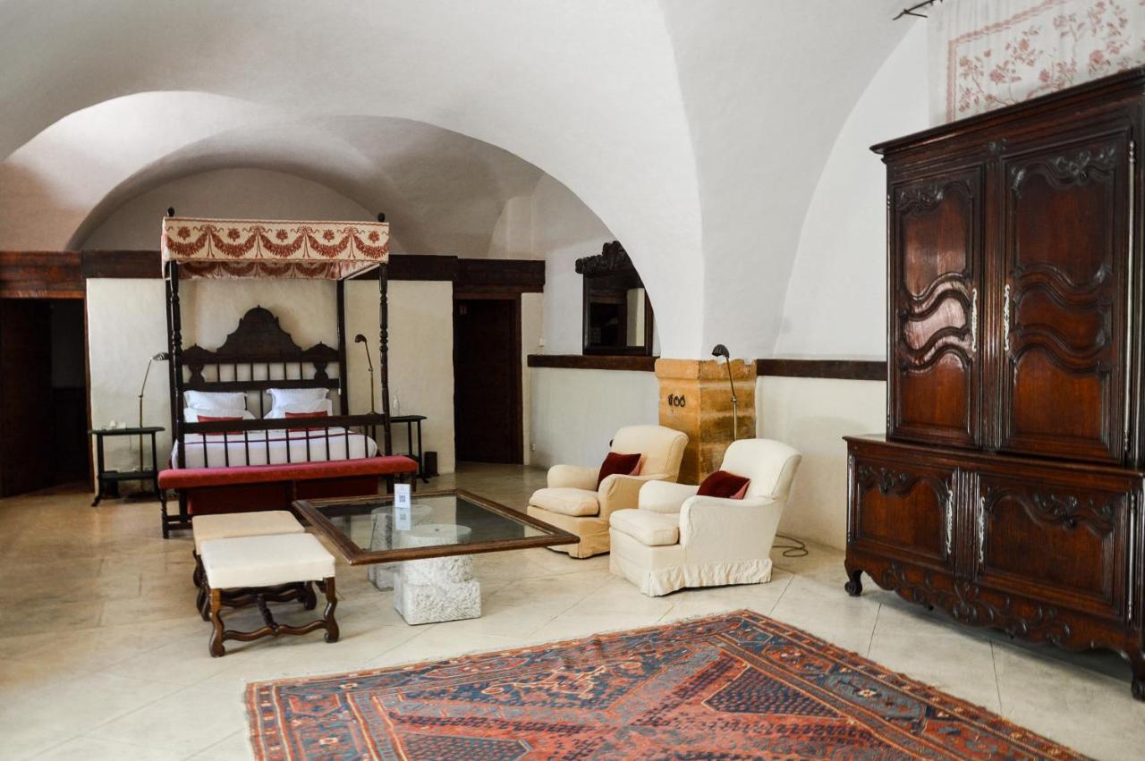 Chateau De Hotel 5*