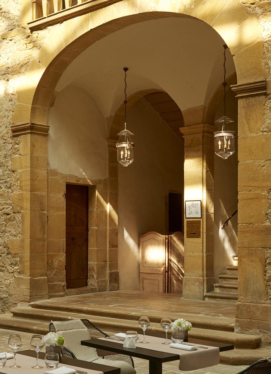 Chateau De Hotel 5*