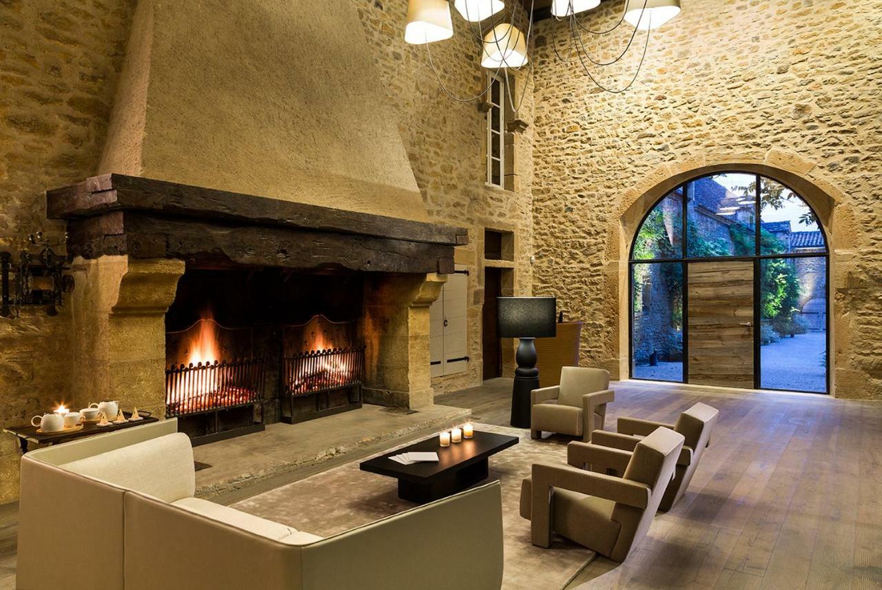 Chateau De Hotel 5*